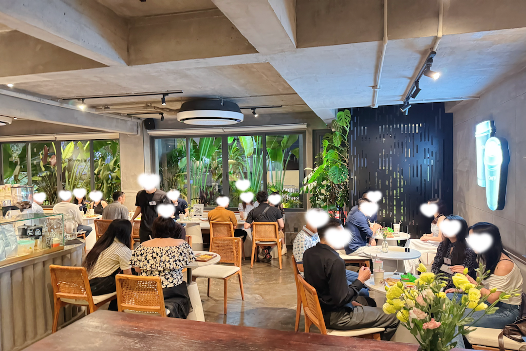 Nam & Nữ Độc Thân Gặp gỡ hơn 20 người độc thân trong một buổi tối đầy cơ hội.